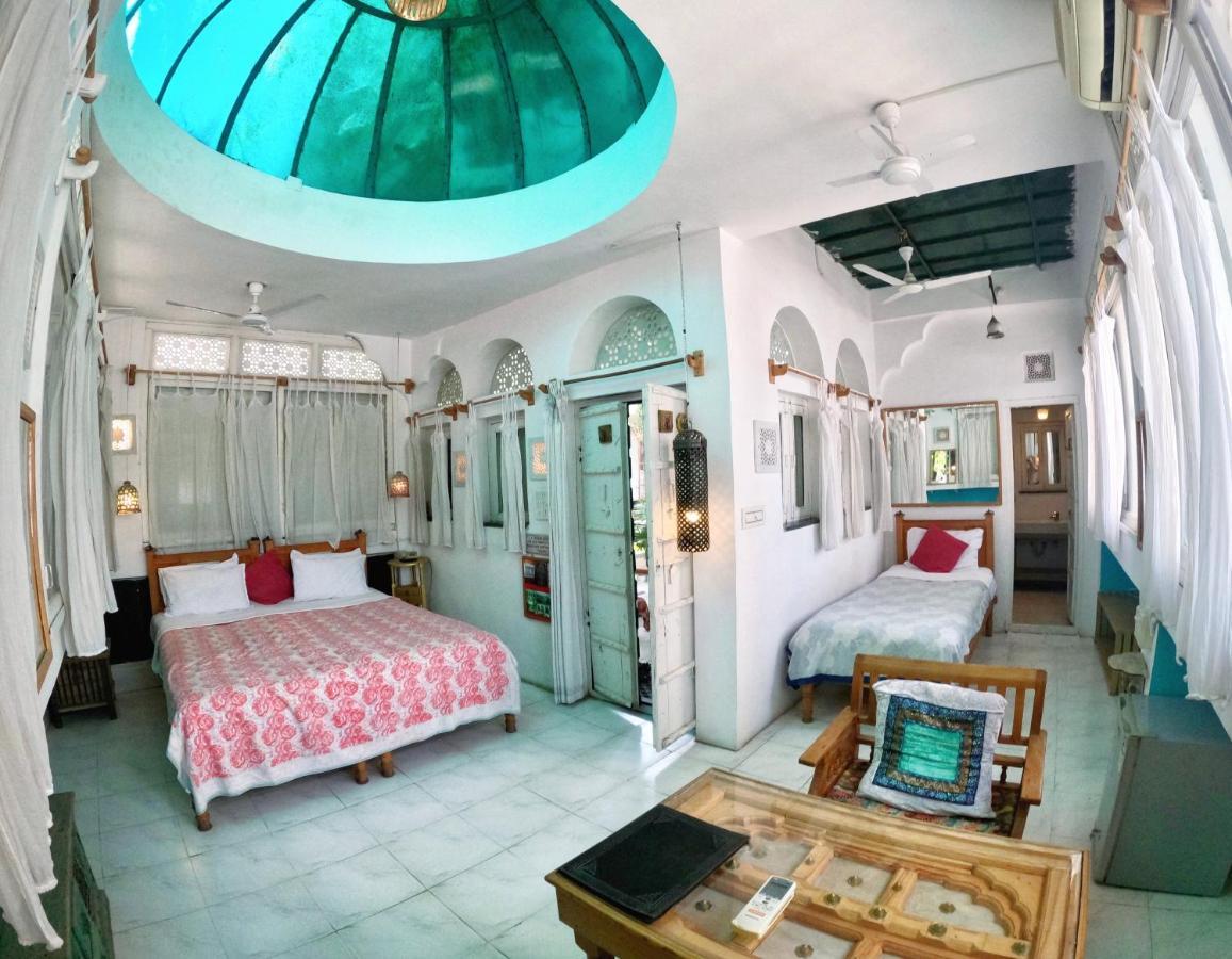 Inn Seventh Heaven Pushkar Eksteriør bilde