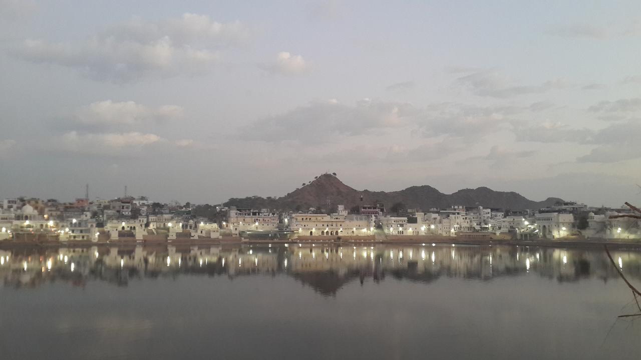Inn Seventh Heaven Pushkar Eksteriør bilde